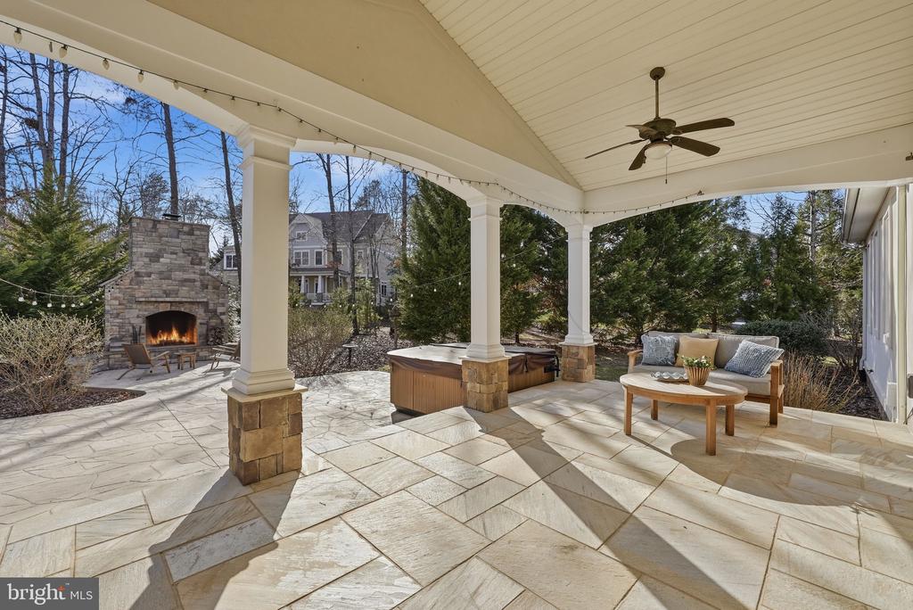 11208 KNOLLS END, SPOTSYLVANIA, Virginia 22551, 6 Bedrooms Bedrooms, ,5 BathroomsBathrooms,Residential,11208 KNOLLS END,VASP2039734 MLS # VASP2039734