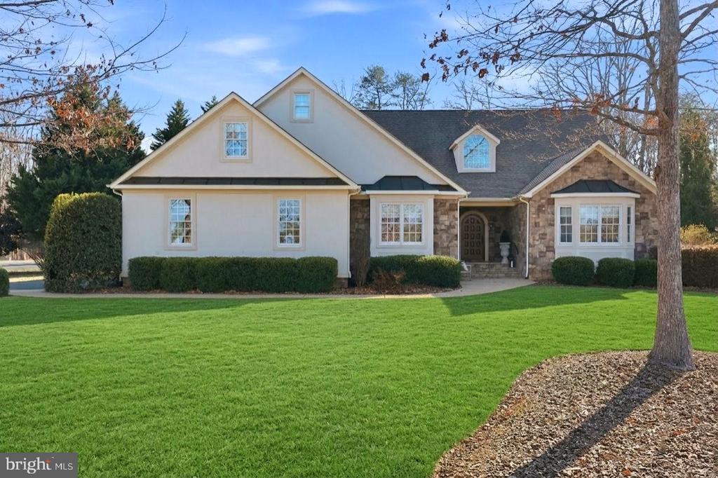 11208 KNOLLS END, SPOTSYLVANIA, Virginia 22551, 6 Bedrooms Bedrooms, ,5 BathroomsBathrooms,Residential,11208 KNOLLS END,VASP2039734 MLS # VASP2039734