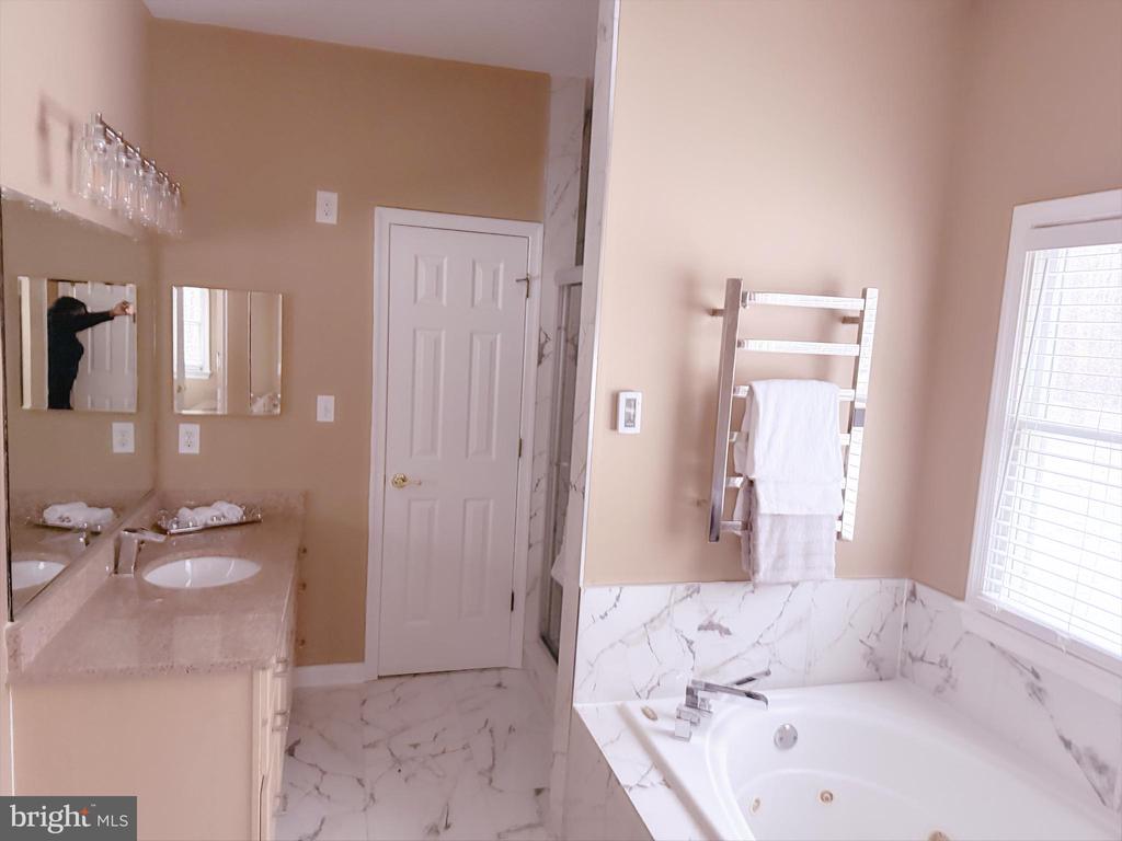 11203 FAWN LAKE PKWY, SPOTSYLVANIA, Virginia 22551, 4 Bedrooms Bedrooms, ,4 BathroomsBathrooms,Residential,11203 FAWN LAKE PKWY,VASP2039786 MLS # VASP2039786 11203 FAWN LAKE PKWY, SPOTSYLVANIA, Virginia 22551, 4 Bedrooms Bedrooms, ,4 BathroomsBathrooms,Residential,11203 FAWN LAKE PKWY,VASP2039786 MLS # VASP2039786