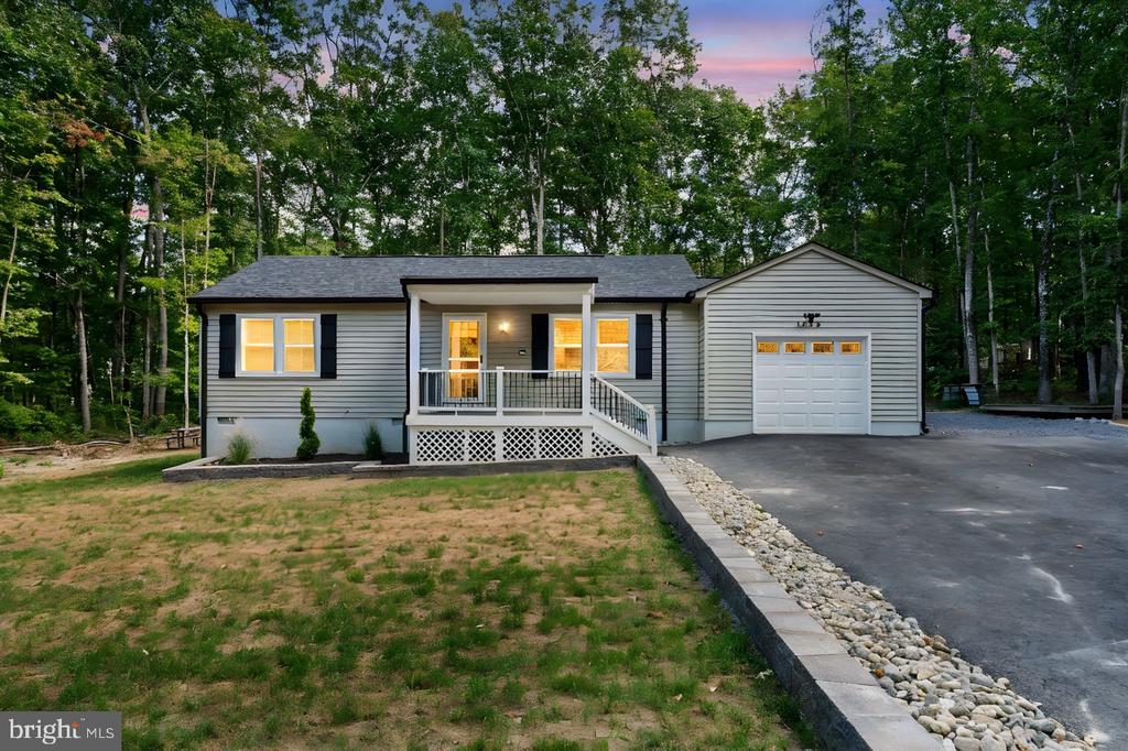 1235 LAKEVIEW PKWY, LOCUST GROVE, Virginia 22508, 3 Bedrooms Bedrooms, ,2 BathroomsBathrooms,Residential,1235 LAKEVIEW PKWY,VAOR2013540 MLS # VAOR2013540