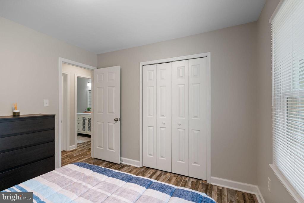 1235 LAKEVIEW PKWY, LOCUST GROVE, Virginia 22508, 3 Bedrooms Bedrooms, ,2 BathroomsBathrooms,Residential,1235 LAKEVIEW PKWY,VAOR2013540 MLS # VAOR2013540