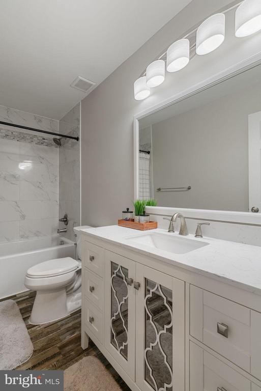 1235 LAKEVIEW PKWY, LOCUST GROVE, Virginia 22508, 3 Bedrooms Bedrooms, ,2 BathroomsBathrooms,Residential,1235 LAKEVIEW PKWY,VAOR2013540 MLS # VAOR2013540