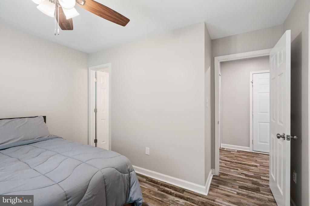 1235 LAKEVIEW PKWY, LOCUST GROVE, Virginia 22508, 3 Bedrooms Bedrooms, ,2 BathroomsBathrooms,Residential,1235 LAKEVIEW PKWY,VAOR2013540 MLS # VAOR2013540