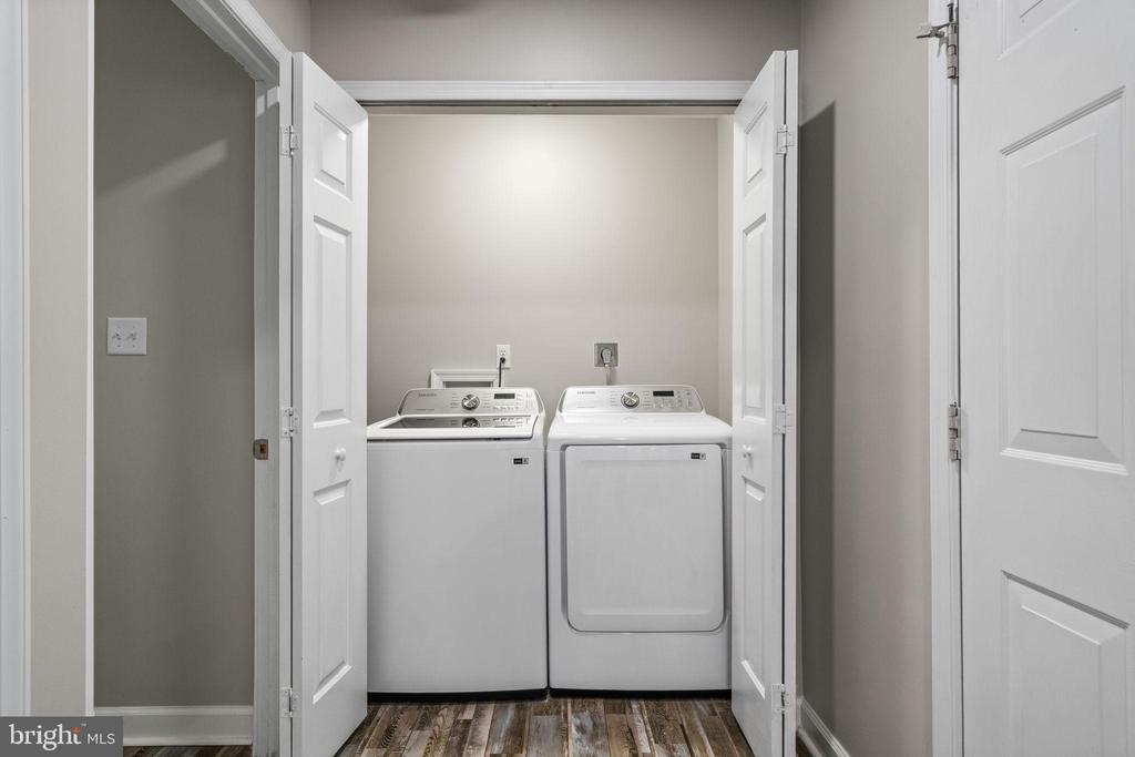 1235 LAKEVIEW PKWY, LOCUST GROVE, Virginia 22508, 3 Bedrooms Bedrooms, ,2 BathroomsBathrooms,Residential,1235 LAKEVIEW PKWY,VAOR2013540 MLS # VAOR2013540