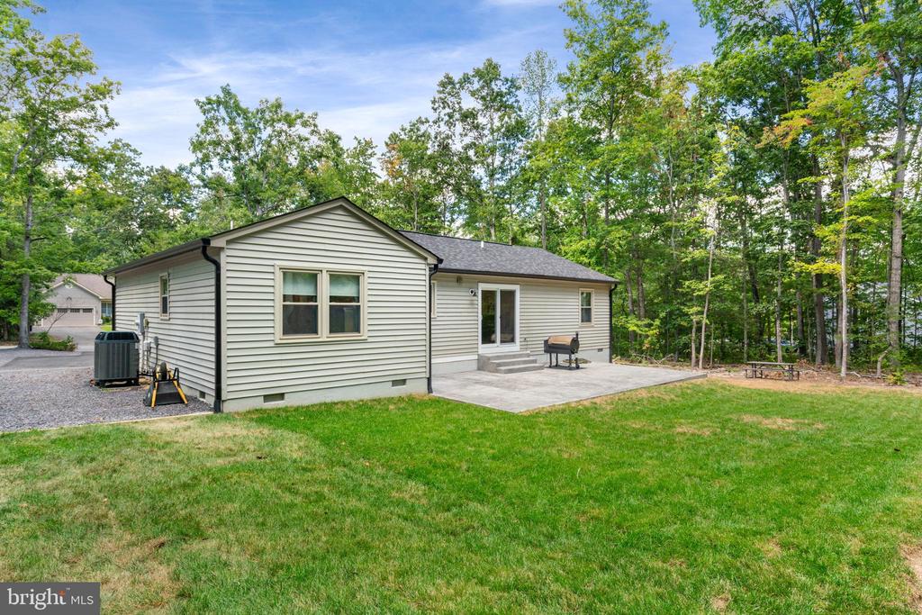 1235 LAKEVIEW PKWY, LOCUST GROVE, Virginia 22508, 3 Bedrooms Bedrooms, ,2 BathroomsBathrooms,Residential,1235 LAKEVIEW PKWY,VAOR2013540 MLS # VAOR2013540