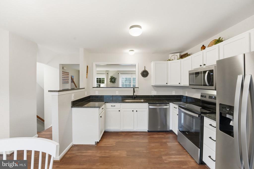 531 HIGHLAND TOWNE LN, WARRENTON, Virginia 20186, 2 Bedrooms Bedrooms, ,2 BathroomsBathrooms,Residential,531 HIGHLAND TOWNE LN,VAFQ2020860 MLS # VAFQ2020860