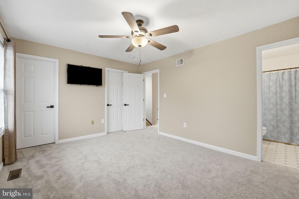 531 HIGHLAND TOWNE LN, WARRENTON, Virginia 20186, 2 Bedrooms Bedrooms, ,2 BathroomsBathrooms,Residential,531 HIGHLAND TOWNE LN,VAFQ2020860 MLS # VAFQ2020860