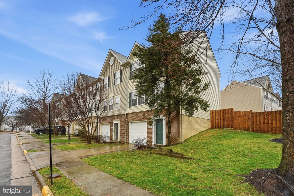 531 HIGHLAND TOWNE LN, WARRENTON, Virginia 20186, 2 Bedrooms Bedrooms, ,2 BathroomsBathrooms,Residential,531 HIGHLAND TOWNE LN,VAFQ2020860 MLS # VAFQ2020860