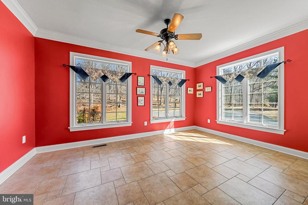 8986 WOODWARD RD, MARSHALL, Virginia, 5 Bedrooms Bedrooms, ,4 BathroomsBathrooms,Residential,8986 WOODWARD RD,VAFQ2020846 MLS # VAFQ2020846