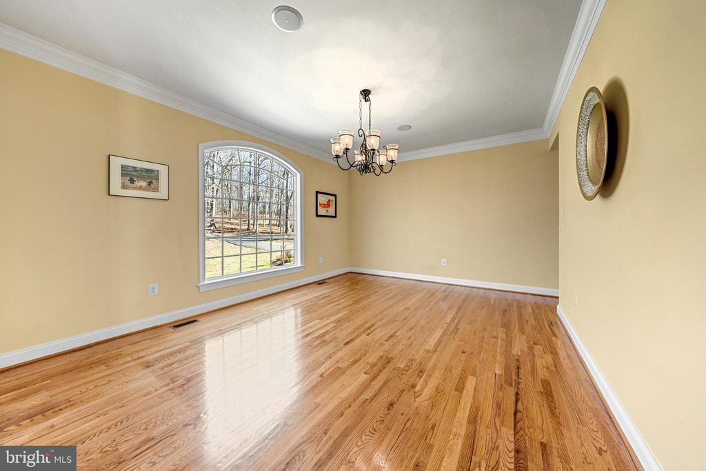 8986 WOODWARD RD, MARSHALL, Virginia, 5 Bedrooms Bedrooms, ,4 BathroomsBathrooms,Residential,8986 WOODWARD RD,VAFQ2020846 MLS # VAFQ2020846