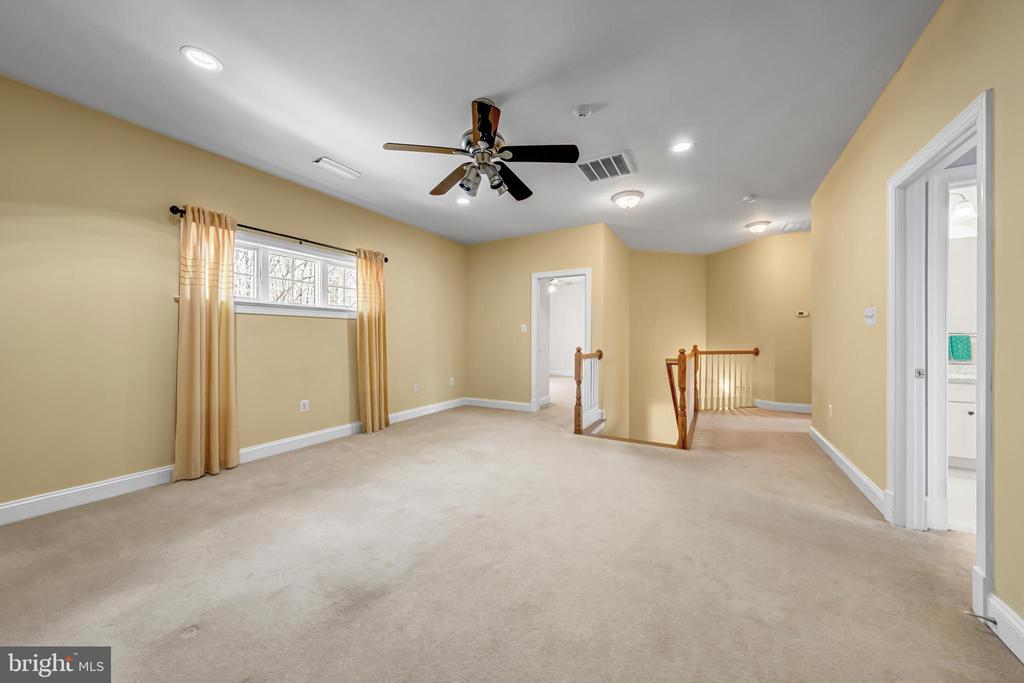 8986 WOODWARD RD, MARSHALL, Virginia, 5 Bedrooms Bedrooms, ,4 BathroomsBathrooms,Residential,8986 WOODWARD RD,VAFQ2020846 MLS # VAFQ2020846