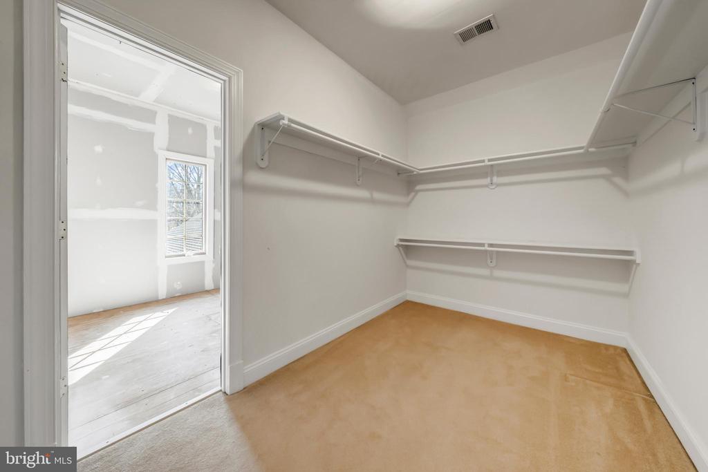 8986 WOODWARD RD, MARSHALL, Virginia, 5 Bedrooms Bedrooms, ,4 BathroomsBathrooms,Residential,8986 WOODWARD RD,VAFQ2020846 MLS # VAFQ2020846