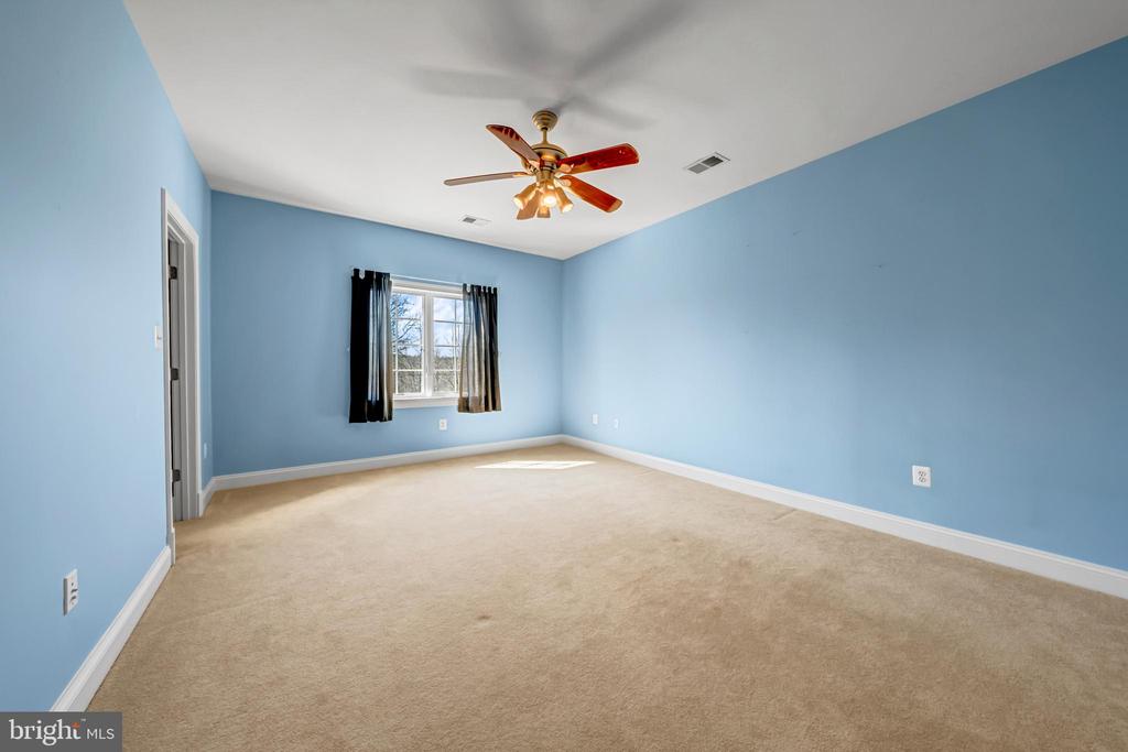 8986 WOODWARD RD, MARSHALL, Virginia, 5 Bedrooms Bedrooms, ,4 BathroomsBathrooms,Residential,8986 WOODWARD RD,VAFQ2020846 MLS # VAFQ2020846