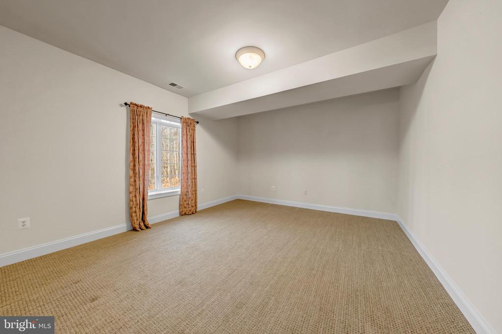 8986 WOODWARD RD, MARSHALL, Virginia, 5 Bedrooms Bedrooms, ,4 BathroomsBathrooms,Residential,8986 WOODWARD RD,VAFQ2020846 MLS # VAFQ2020846