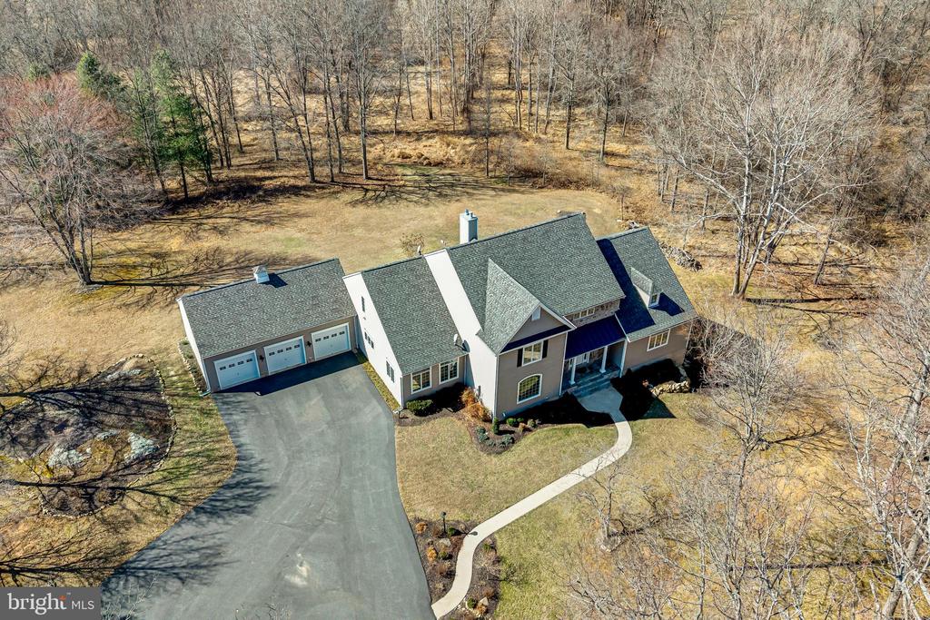 8986 WOODWARD RD, MARSHALL, Virginia, 5 Bedrooms Bedrooms, ,4 BathroomsBathrooms,Residential,8986 WOODWARD RD,VAFQ2020846 MLS # VAFQ2020846