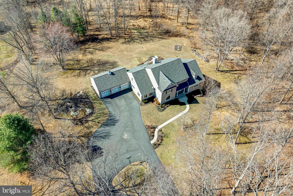 8986 WOODWARD RD, MARSHALL, Virginia, 5 Bedrooms Bedrooms, ,4 BathroomsBathrooms,Residential,8986 WOODWARD RD,VAFQ2020846 MLS # VAFQ2020846