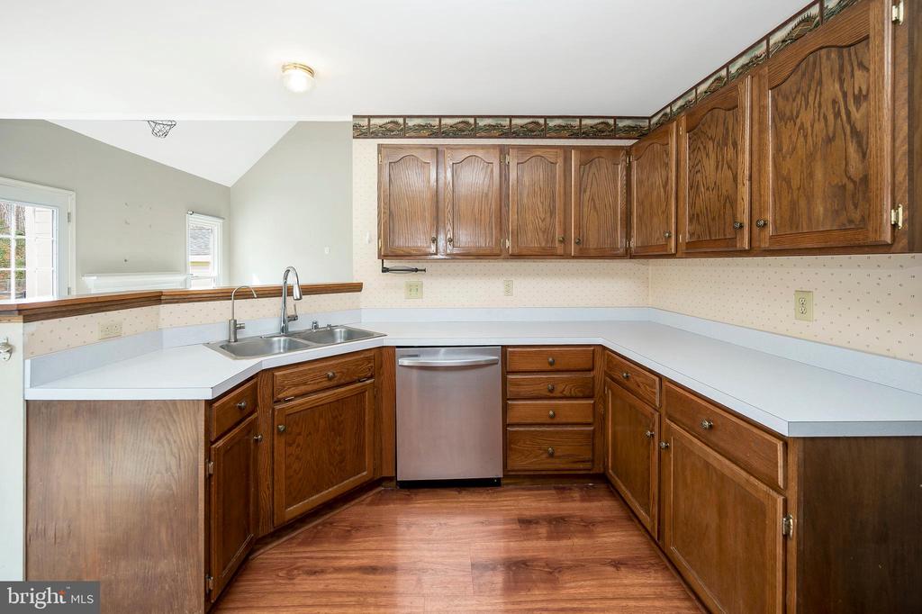 522 STONEWALL LN, FREDERICKSBURG, Virginia 22407, 3 Bedrooms Bedrooms, ,2 BathroomsBathrooms,Residential,522 STONEWALL LN,VASP2039800 MLS # VASP2039800