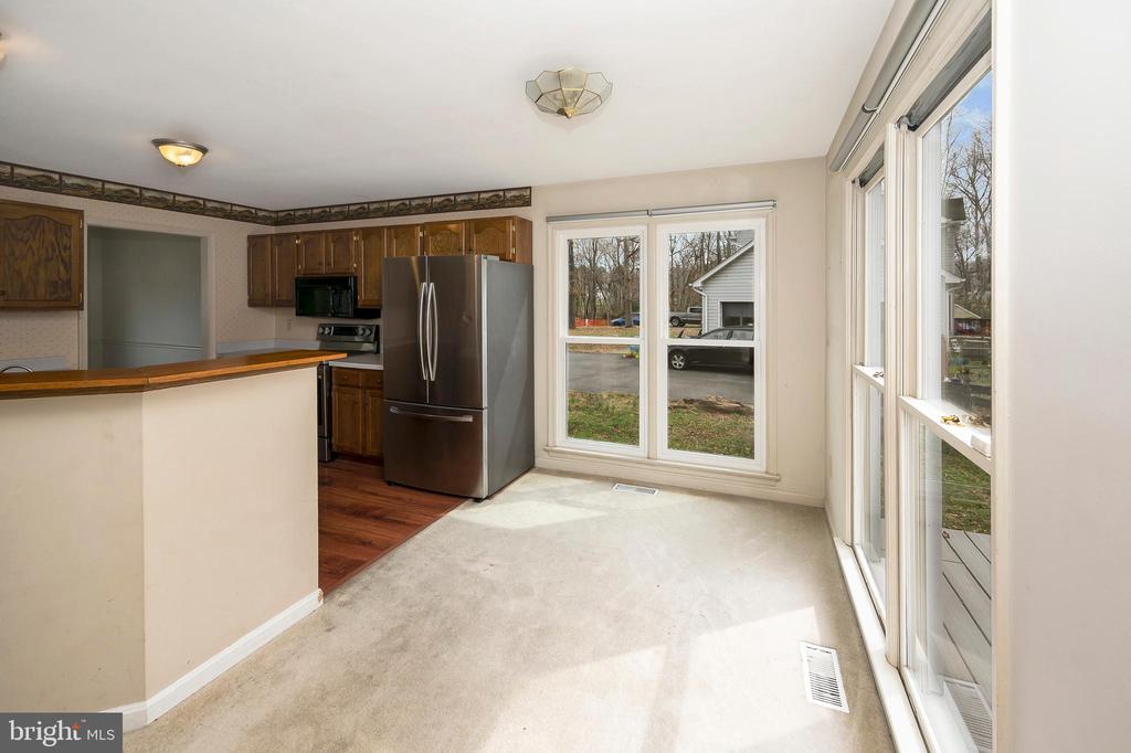 522 STONEWALL LN, FREDERICKSBURG, Virginia 22407, 3 Bedrooms Bedrooms, ,2 BathroomsBathrooms,Residential,522 STONEWALL LN,VASP2039800 MLS # VASP2039800