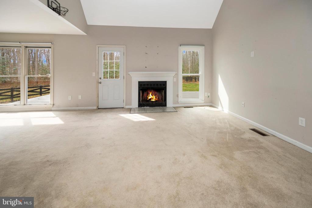 522 STONEWALL LN, FREDERICKSBURG, Virginia 22407, 3 Bedrooms Bedrooms, ,2 BathroomsBathrooms,Residential,522 STONEWALL LN,VASP2039800 MLS # VASP2039800