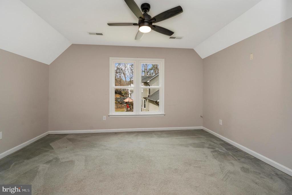 522 STONEWALL LN, FREDERICKSBURG, Virginia 22407, 3 Bedrooms Bedrooms, ,2 BathroomsBathrooms,Residential,522 STONEWALL LN,VASP2039800 MLS # VASP2039800