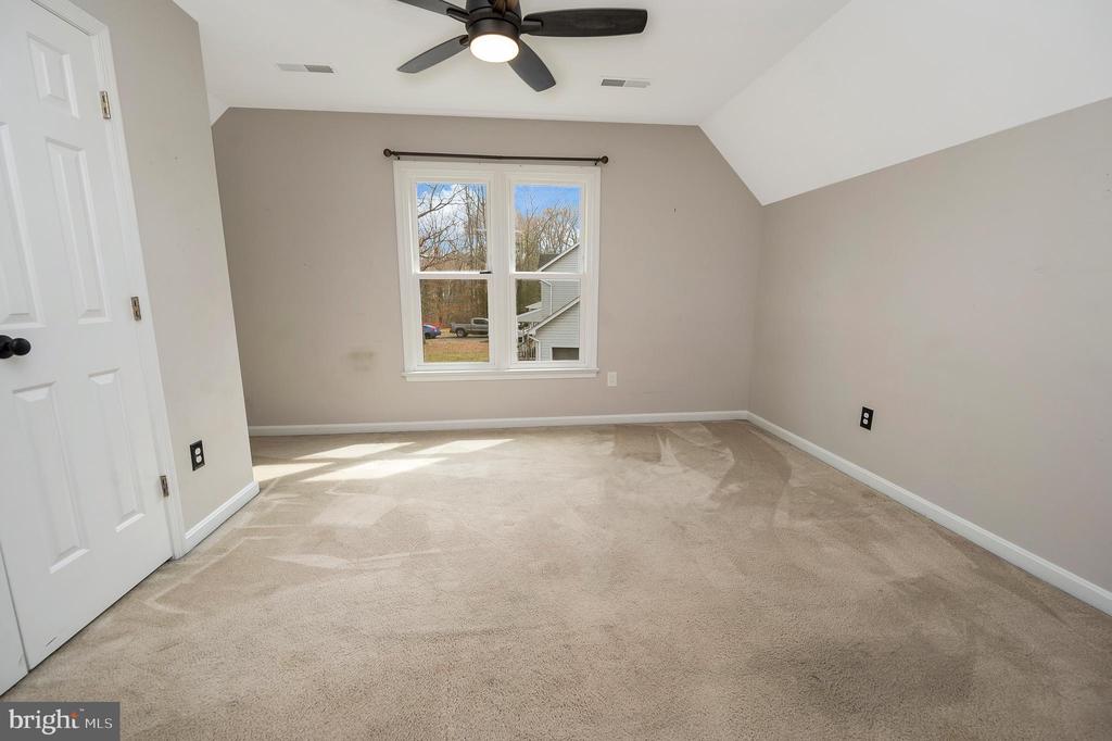 522 STONEWALL LN, FREDERICKSBURG, Virginia 22407, 3 Bedrooms Bedrooms, ,2 BathroomsBathrooms,Residential,522 STONEWALL LN,VASP2039800 MLS # VASP2039800