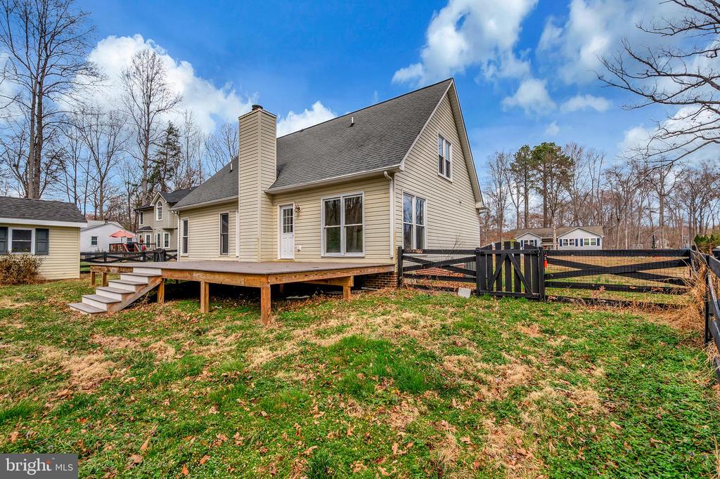 522 STONEWALL LN, FREDERICKSBURG, Virginia 22407, 3 Bedrooms Bedrooms, ,2 BathroomsBathrooms,Residential,522 STONEWALL LN,VASP2039800 MLS # VASP2039800