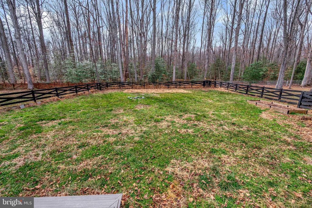 522 STONEWALL LN, FREDERICKSBURG, Virginia 22407, 3 Bedrooms Bedrooms, ,2 BathroomsBathrooms,Residential,522 STONEWALL LN,VASP2039800 MLS # VASP2039800