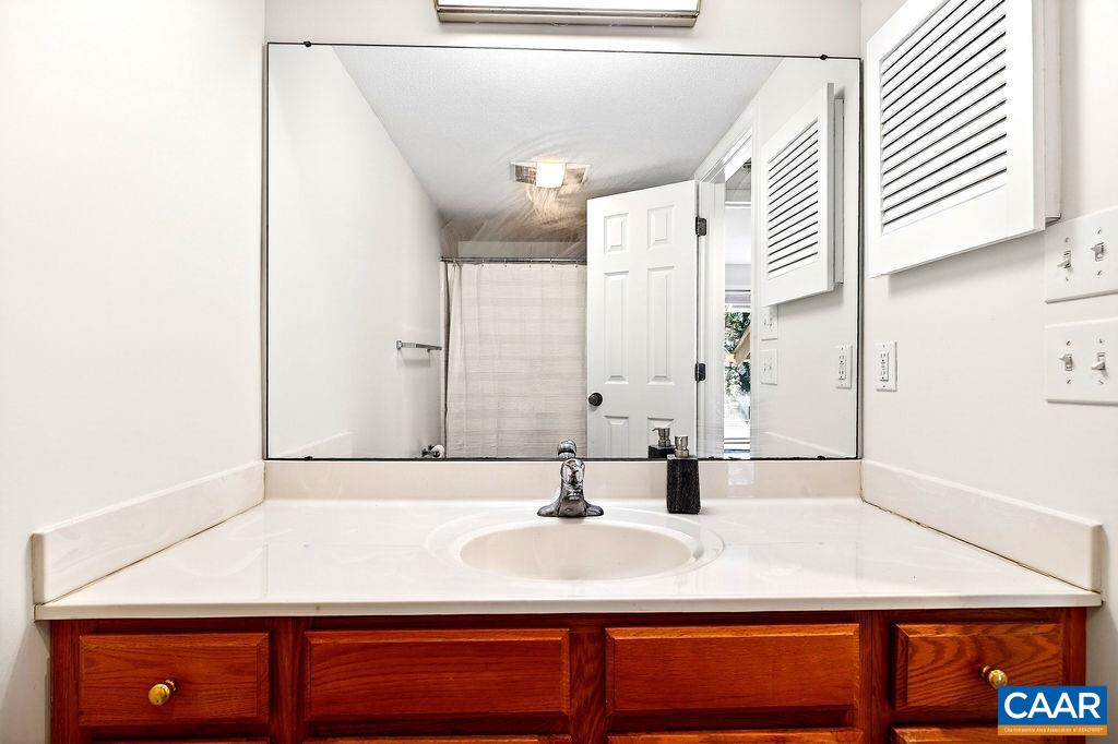 2084 STONE RIDGE CONDOS, WINTERGREEN, Virginia 22967, 2 Bedrooms Bedrooms, ,2 BathroomsBathrooms,Residential,2084 STONE RIDGE CONDOS,674199 MLS # 674199