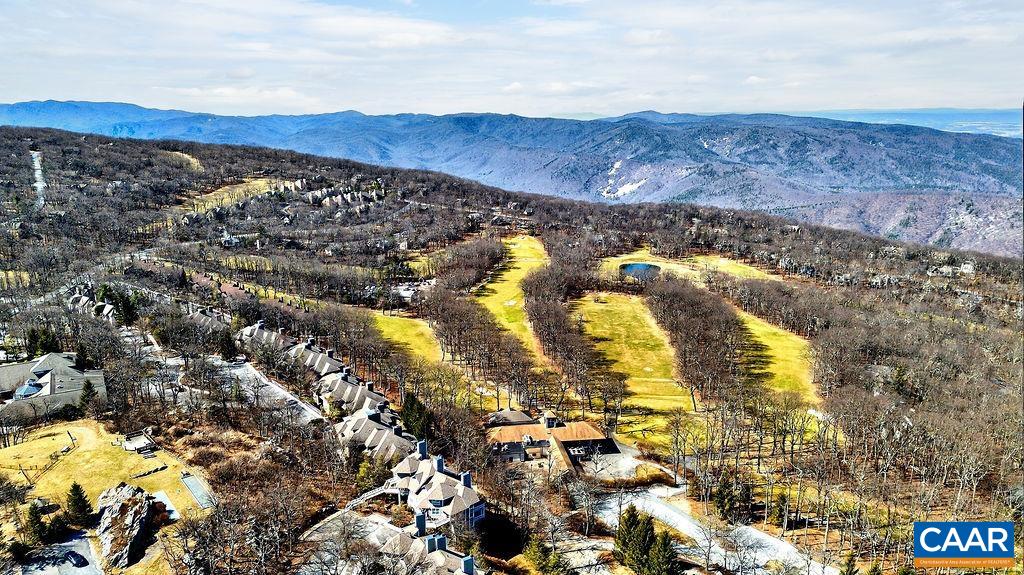 2084 STONE RIDGE CONDOS, WINTERGREEN, Virginia 22967, 2 Bedrooms Bedrooms, ,2 BathroomsBathrooms,Residential,2084 STONE RIDGE CONDOS,674199 MLS # 674199