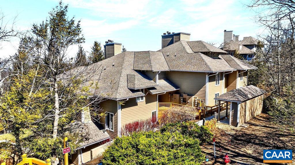 2084 STONE RIDGE CONDOS, WINTERGREEN, Virginia 22967, 2 Bedrooms Bedrooms, ,2 BathroomsBathrooms,Residential,2084 STONE RIDGE CONDOS,674199 MLS # 674199