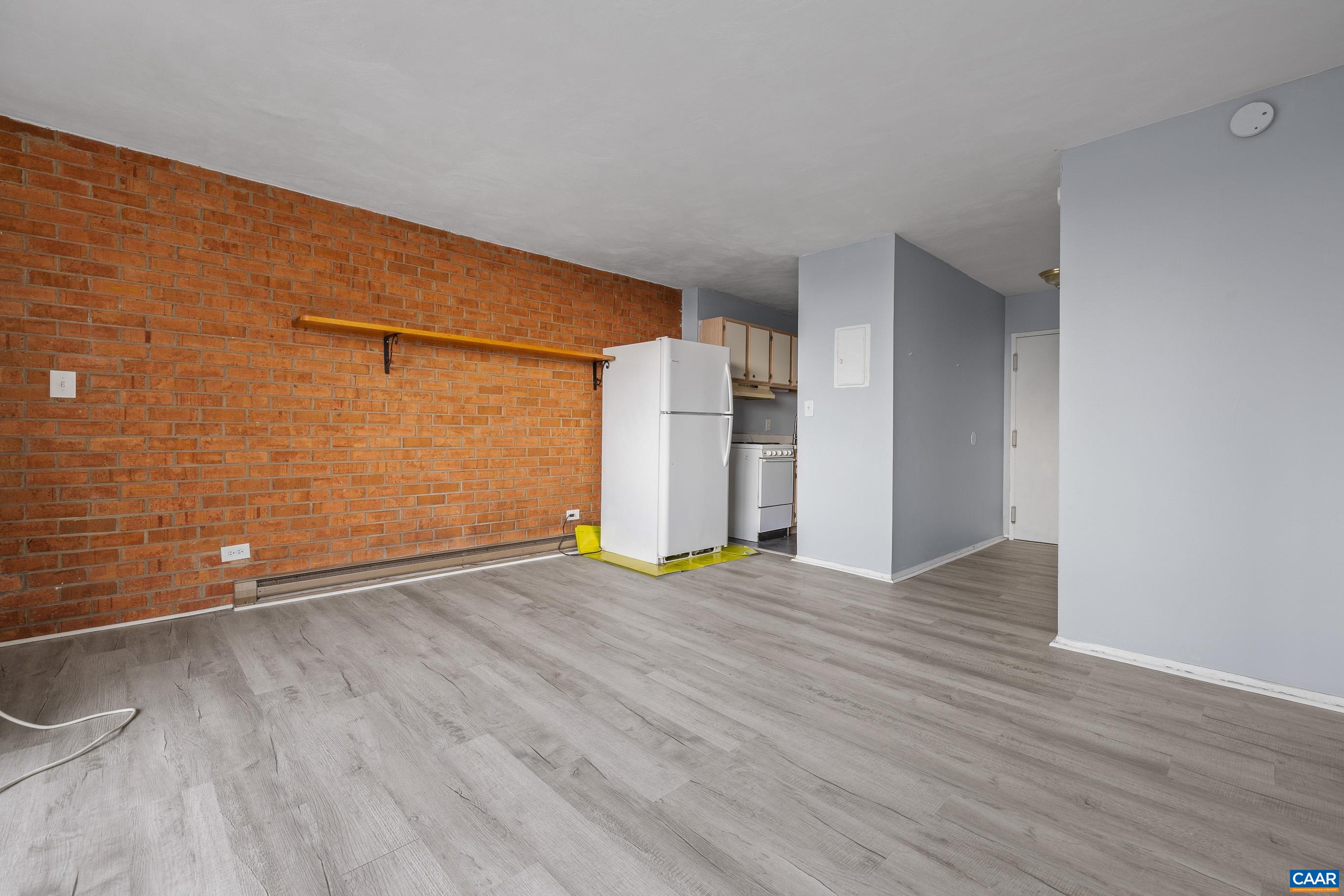 1800 JEFFERSON PARK AVE, CHARLOTTESVILLE, Virginia 22903, 1 Bedroom Bedrooms, ,1 BathroomBathrooms,Residential,1800 JEFFERSON PARK AVE,674200 MLS # 674200