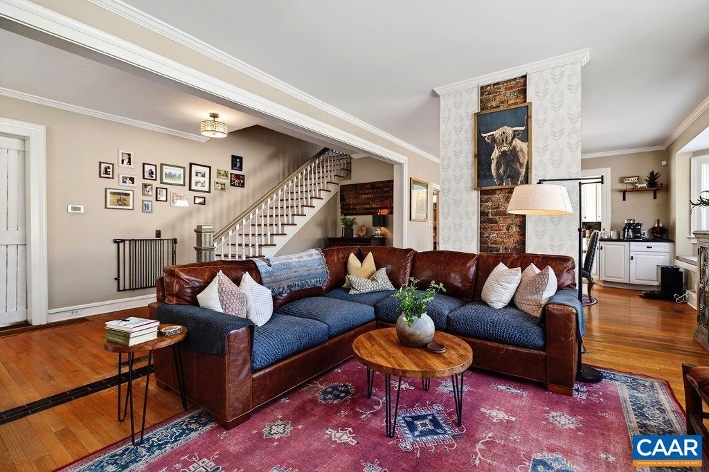 142 MT IDA LN, STAUNTON, Virginia 24401, 5 Bedrooms Bedrooms, ,3 BathroomsBathrooms,Residential,142 MT IDA LN,674243 MLS # 674243