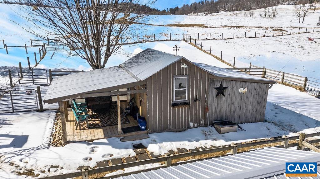 142 MT IDA LN, STAUNTON, Virginia 24401, 5 Bedrooms Bedrooms, ,3 BathroomsBathrooms,Residential,142 MT IDA LN,674243 MLS # 674243