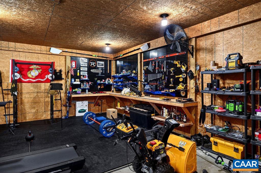 142 MT IDA LN, STAUNTON, Virginia 24401, 5 Bedrooms Bedrooms, ,3 BathroomsBathrooms,Residential,142 MT IDA LN,674243 MLS # 674243