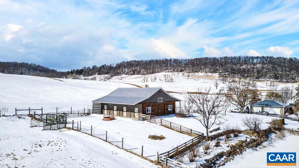 142 MT IDA LN, STAUNTON, Virginia 24401, 5 Bedrooms Bedrooms, ,3 BathroomsBathrooms,Residential,142 MT IDA LN,674243 MLS # 674243