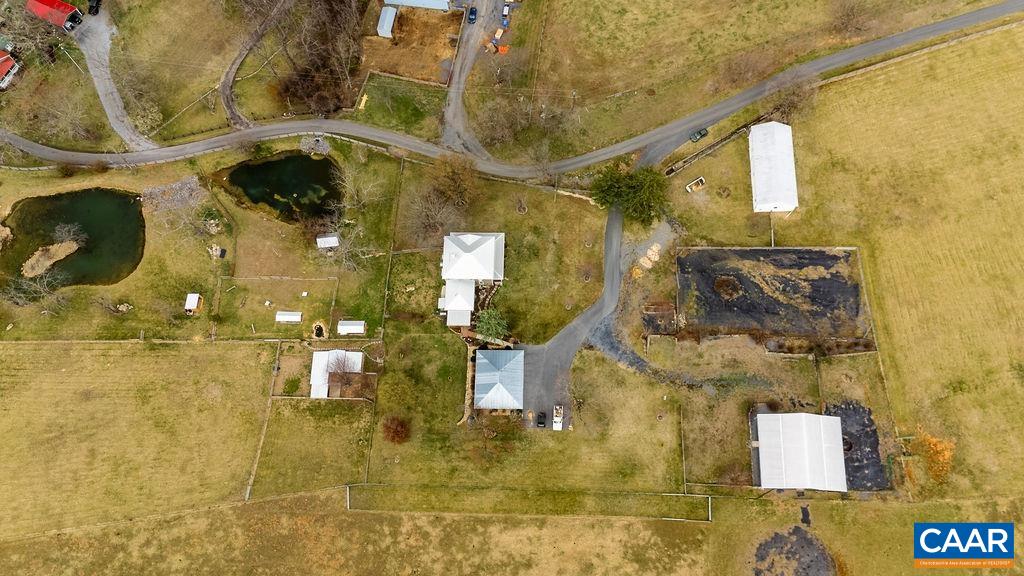 142 MT IDA LN, STAUNTON, Virginia 24401, 5 Bedrooms Bedrooms, ,3 BathroomsBathrooms,Residential,142 MT IDA LN,674243 MLS # 674243