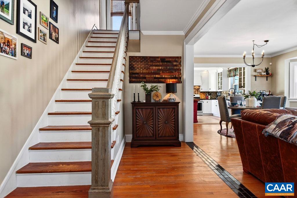 142 MT IDA LN, STAUNTON, Virginia 24401, 5 Bedrooms Bedrooms, ,3 BathroomsBathrooms,Residential,142 MT IDA LN,674243 MLS # 674243