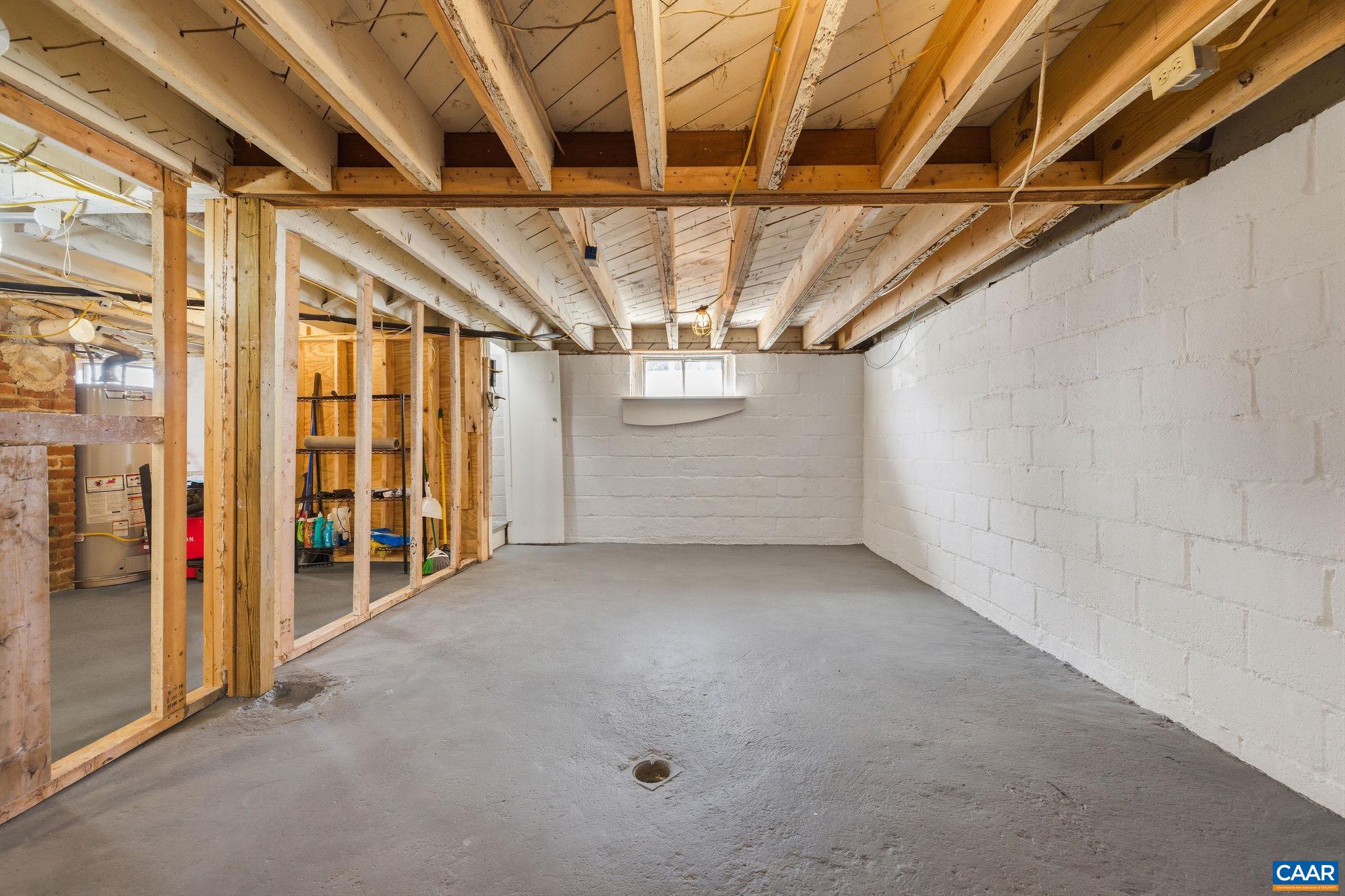 526 CAROLINE AVE, CHARLOTTESVILLE, Virginia 22902, 2 Bedrooms Bedrooms, ,1 BathroomBathrooms,Residential,526 CAROLINE AVE,674304 MLS # 674304