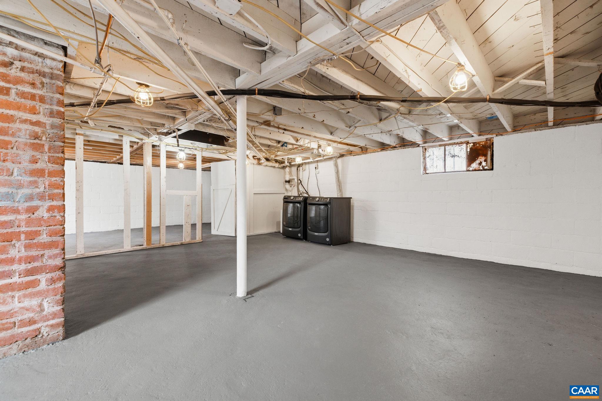 526 CAROLINE AVE, CHARLOTTESVILLE, Virginia 22902, 2 Bedrooms Bedrooms, ,1 BathroomBathrooms,Residential,526 CAROLINE AVE,674304 MLS # 674304