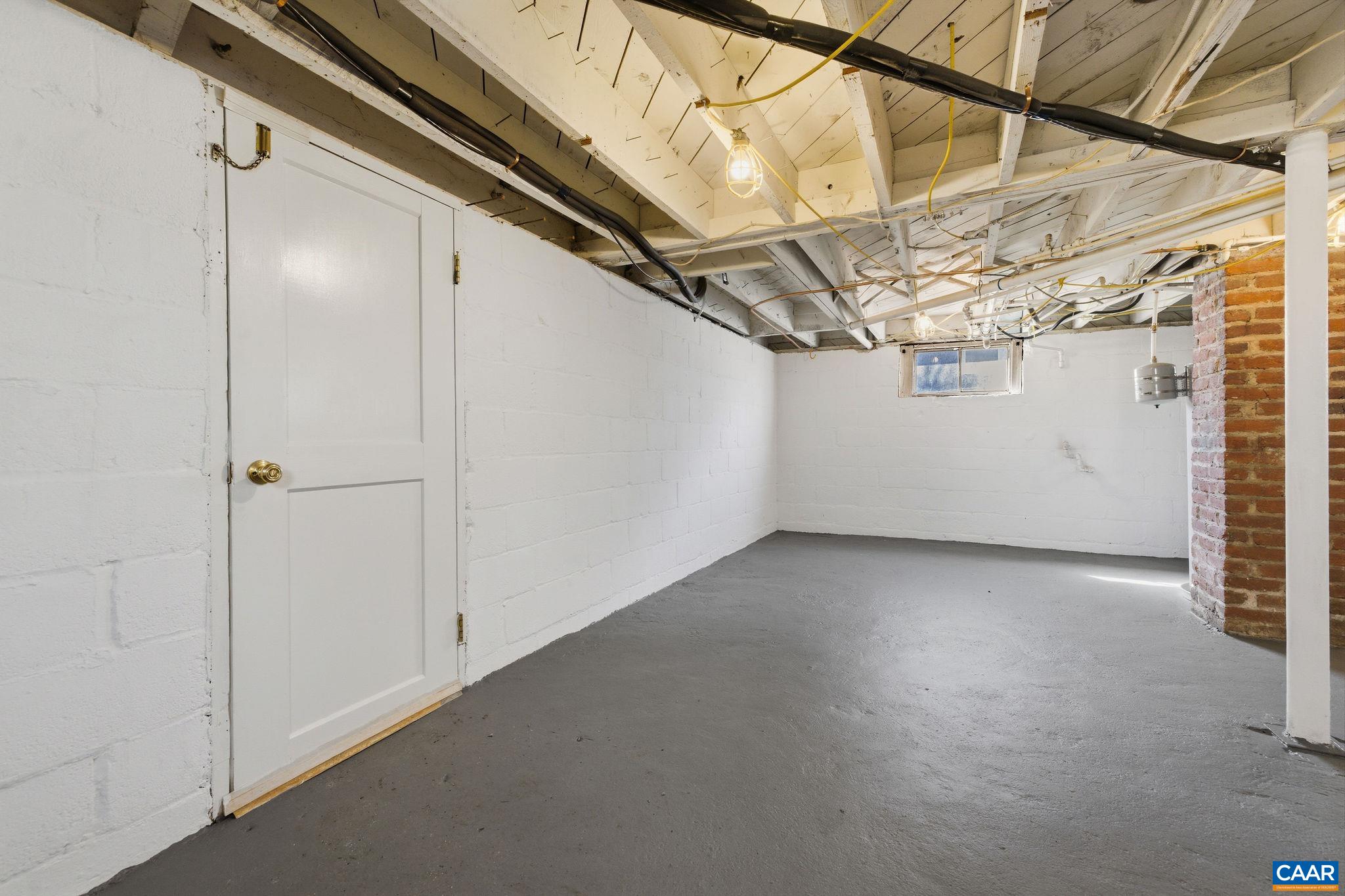 526 CAROLINE AVE, CHARLOTTESVILLE, Virginia 22902, 2 Bedrooms Bedrooms, ,1 BathroomBathrooms,Residential,526 CAROLINE AVE,674304 MLS # 674304