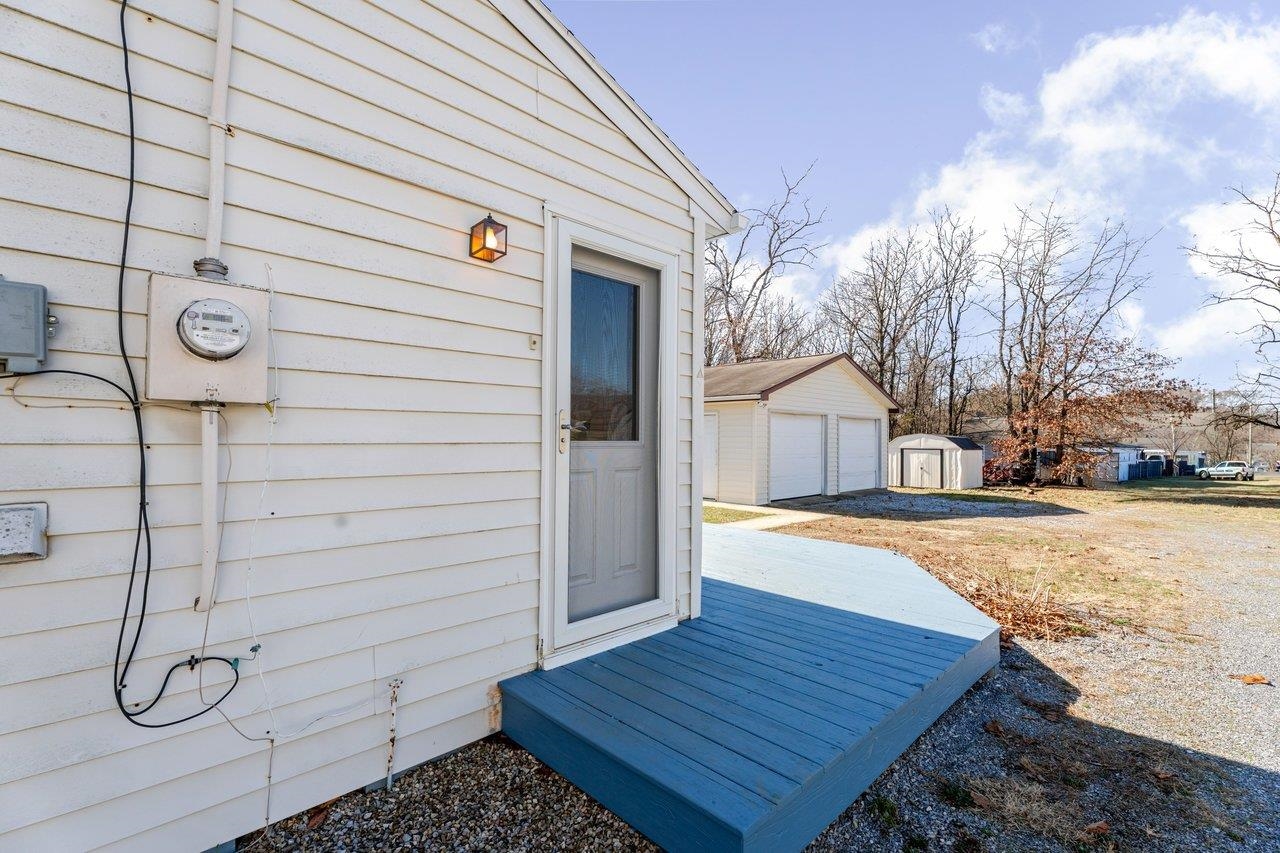 817 TENTH ST, SHENANDOAH, Virginia 22849, 3 Bedrooms Bedrooms, ,1 BathroomBathrooms,Residential,817 TENTH ST,674305 MLS # 674305