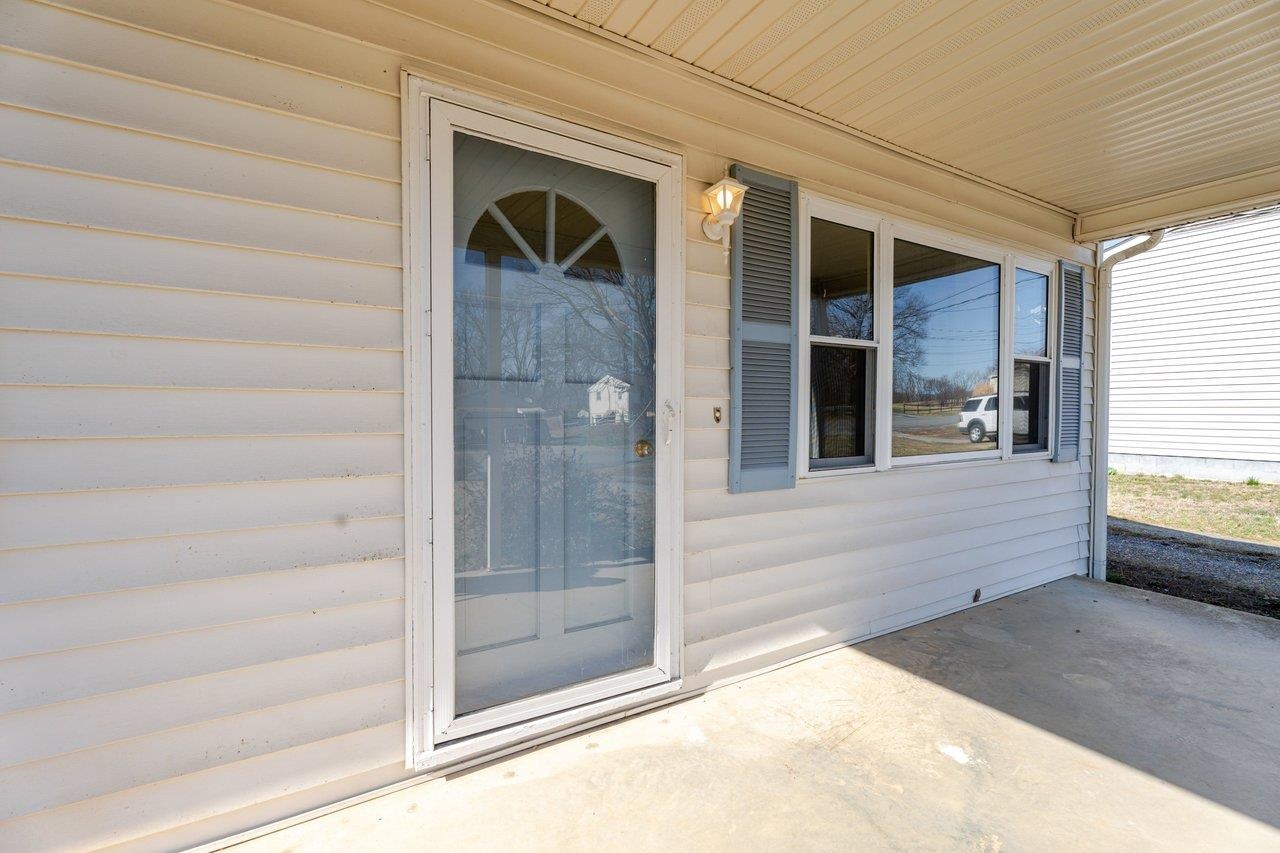 817 TENTH ST, SHENANDOAH, Virginia 22849, 3 Bedrooms Bedrooms, ,1 BathroomBathrooms,Residential,817 TENTH ST,674305 MLS # 674305