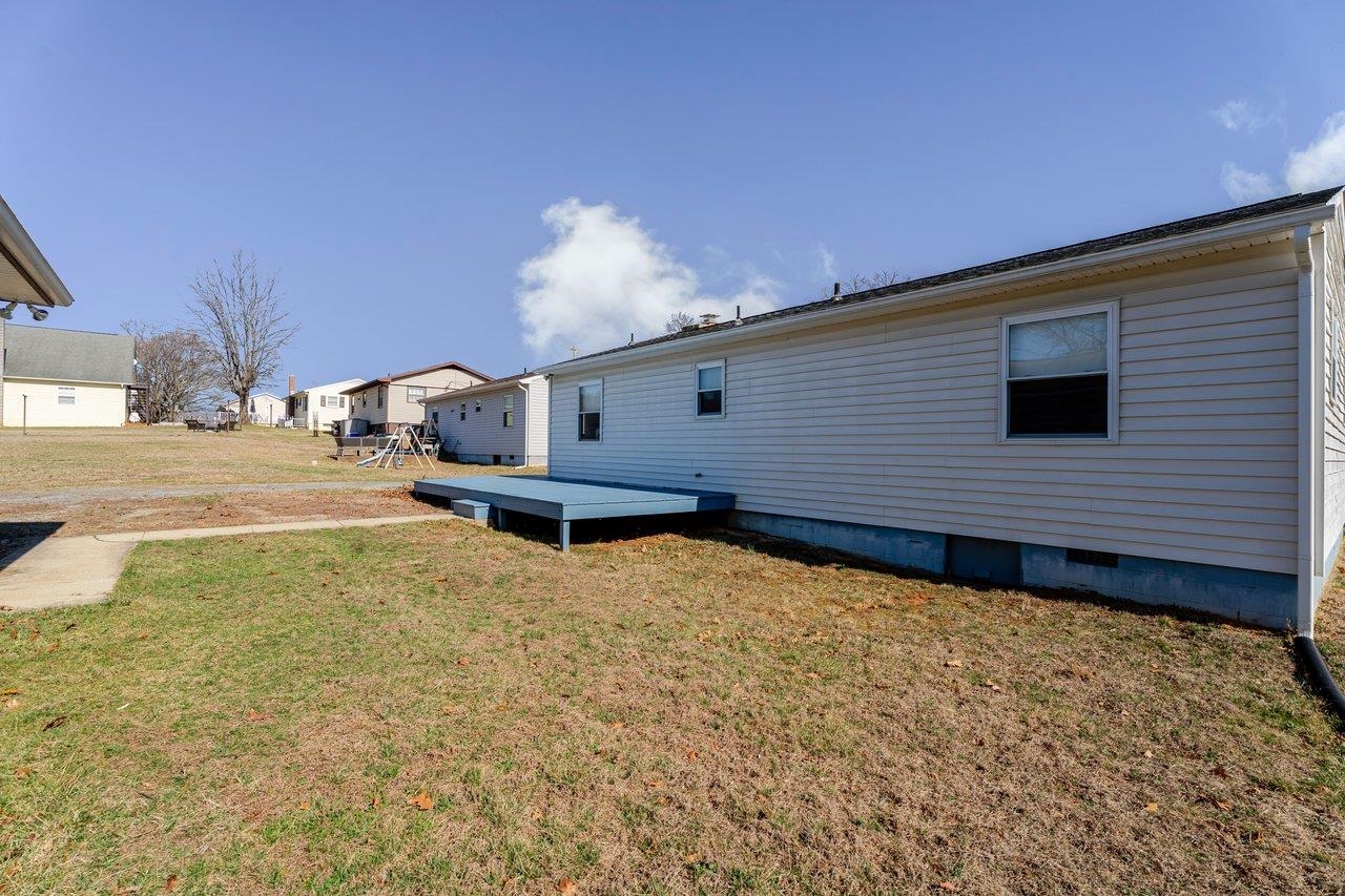 817 TENTH ST, SHENANDOAH, Virginia 22849, 3 Bedrooms Bedrooms, ,1 BathroomBathrooms,Residential,817 TENTH ST,674305 MLS # 674305