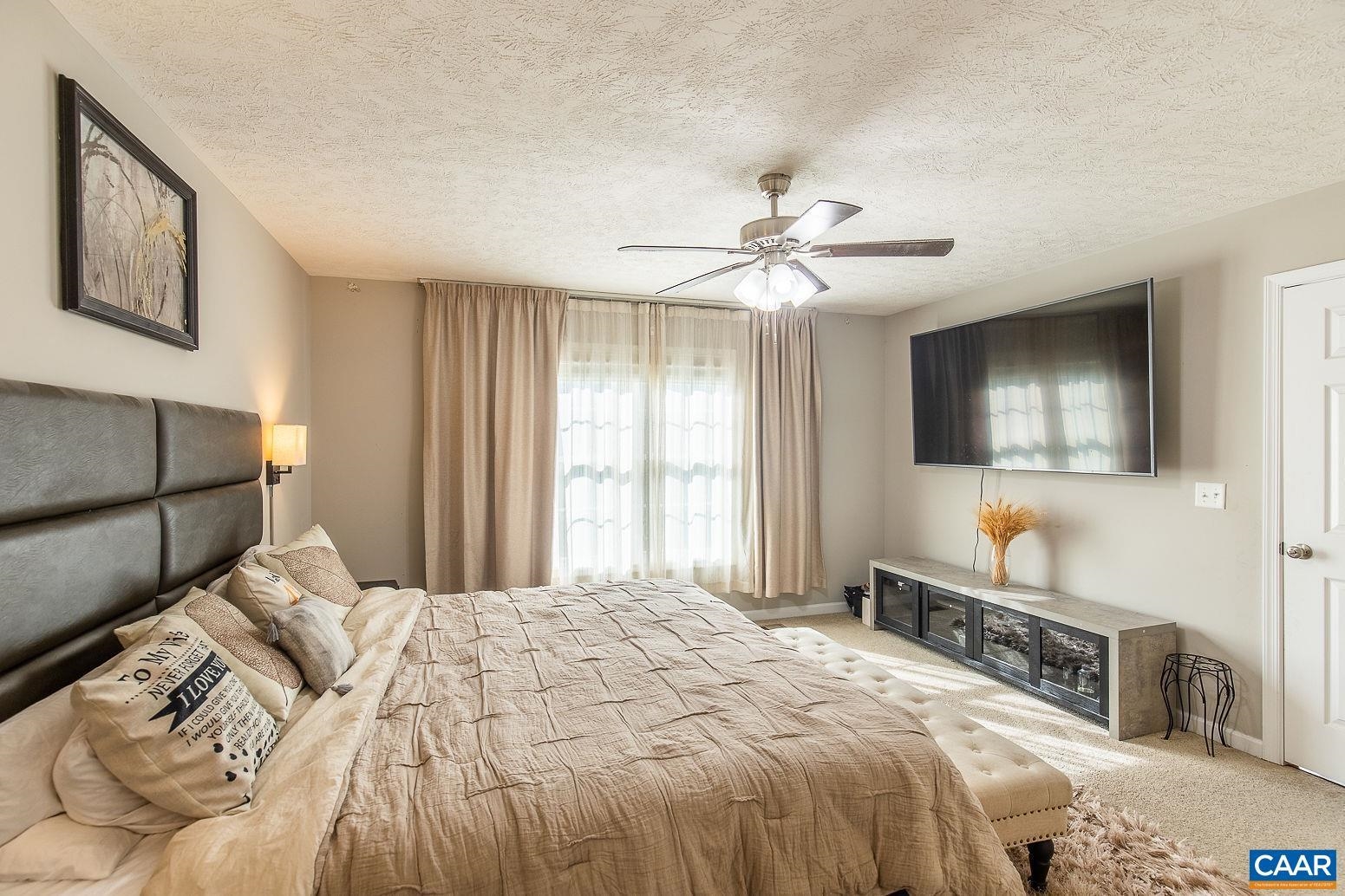 15 COLLINSWOOD WAY, STAUNTON, Virginia 24401, 3 Bedrooms Bedrooms, ,3 BathroomsBathrooms,Residential,15 Collinswood Way,15 COLLINSWOOD WAY,674309 MLS # 674309