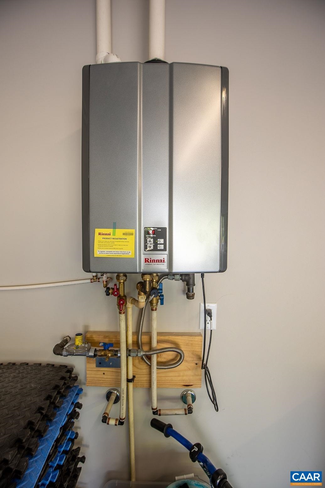 15 COLLINSWOOD WAY, STAUNTON, Virginia 24401, 3 Bedrooms Bedrooms, ,3 BathroomsBathrooms,Residential,15 Collinswood Way,15 COLLINSWOOD WAY,674309 MLS # 674309