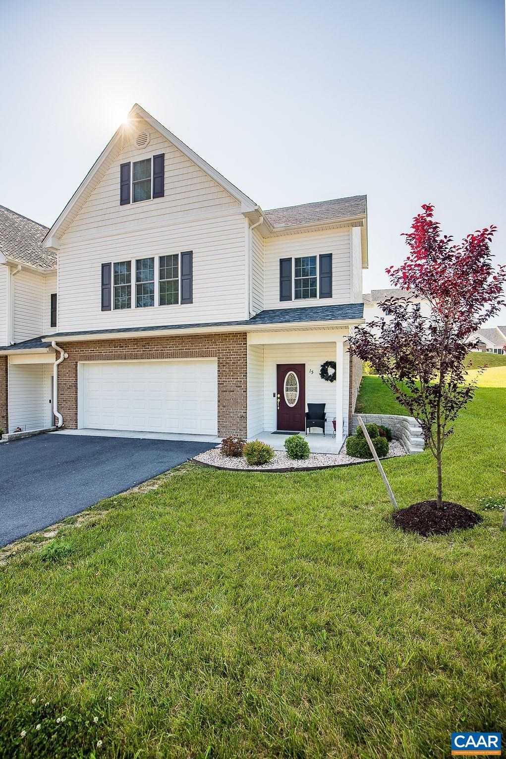 15 COLLINSWOOD WAY, STAUNTON, Virginia 24401, 3 Bedrooms Bedrooms, ,3 BathroomsBathrooms,Residential,15 Collinswood Way,15 COLLINSWOOD WAY,674309 MLS # 674309