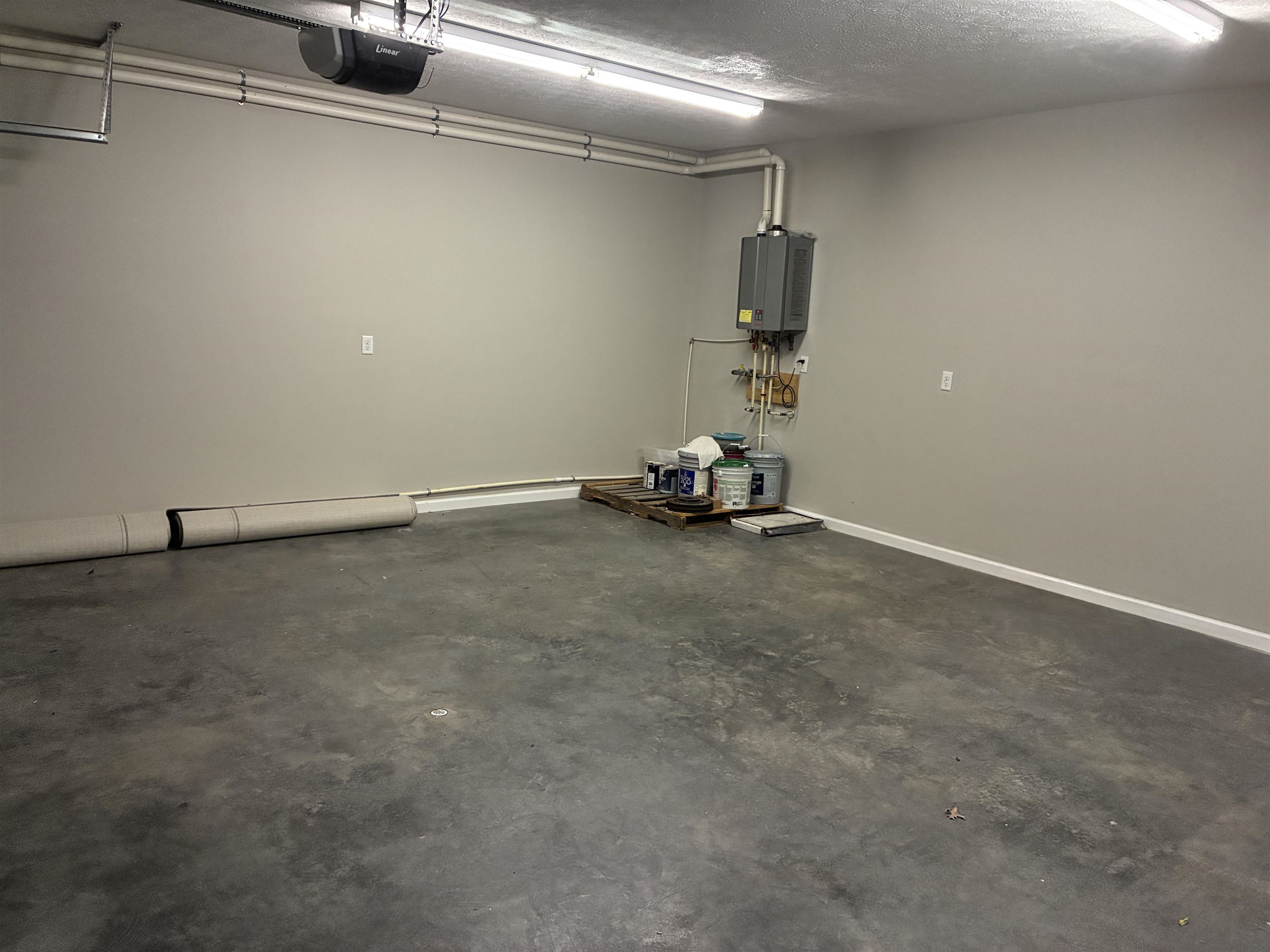 15 COLLINSWOOD WAY, STAUNTON, Virginia 24401, 3 Bedrooms Bedrooms, ,3 BathroomsBathrooms,Residential,15 Collinswood Way,15 COLLINSWOOD WAY,674309 MLS # 674309