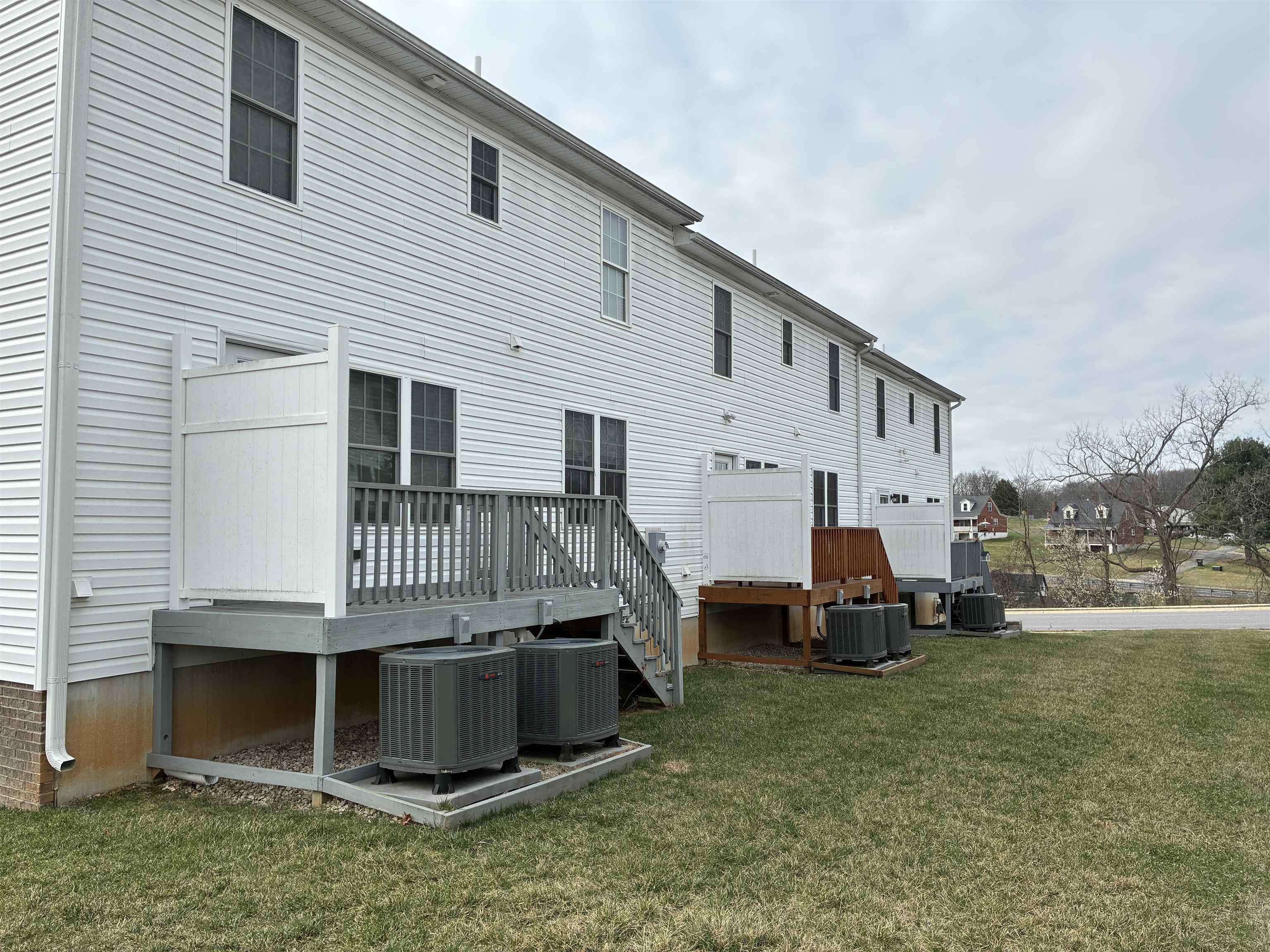 15 COLLINSWOOD WAY, STAUNTON, Virginia 24401, 3 Bedrooms Bedrooms, ,3 BathroomsBathrooms,Residential,15 Collinswood Way,15 COLLINSWOOD WAY,674309 MLS # 674309