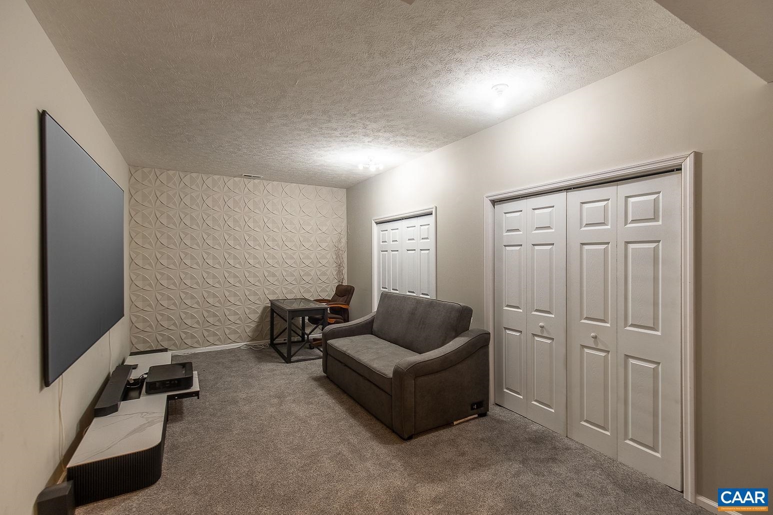 15 COLLINSWOOD WAY, STAUNTON, Virginia 24401, 3 Bedrooms Bedrooms, ,3 BathroomsBathrooms,Residential,15 Collinswood Way,15 COLLINSWOOD WAY,674309 MLS # 674309