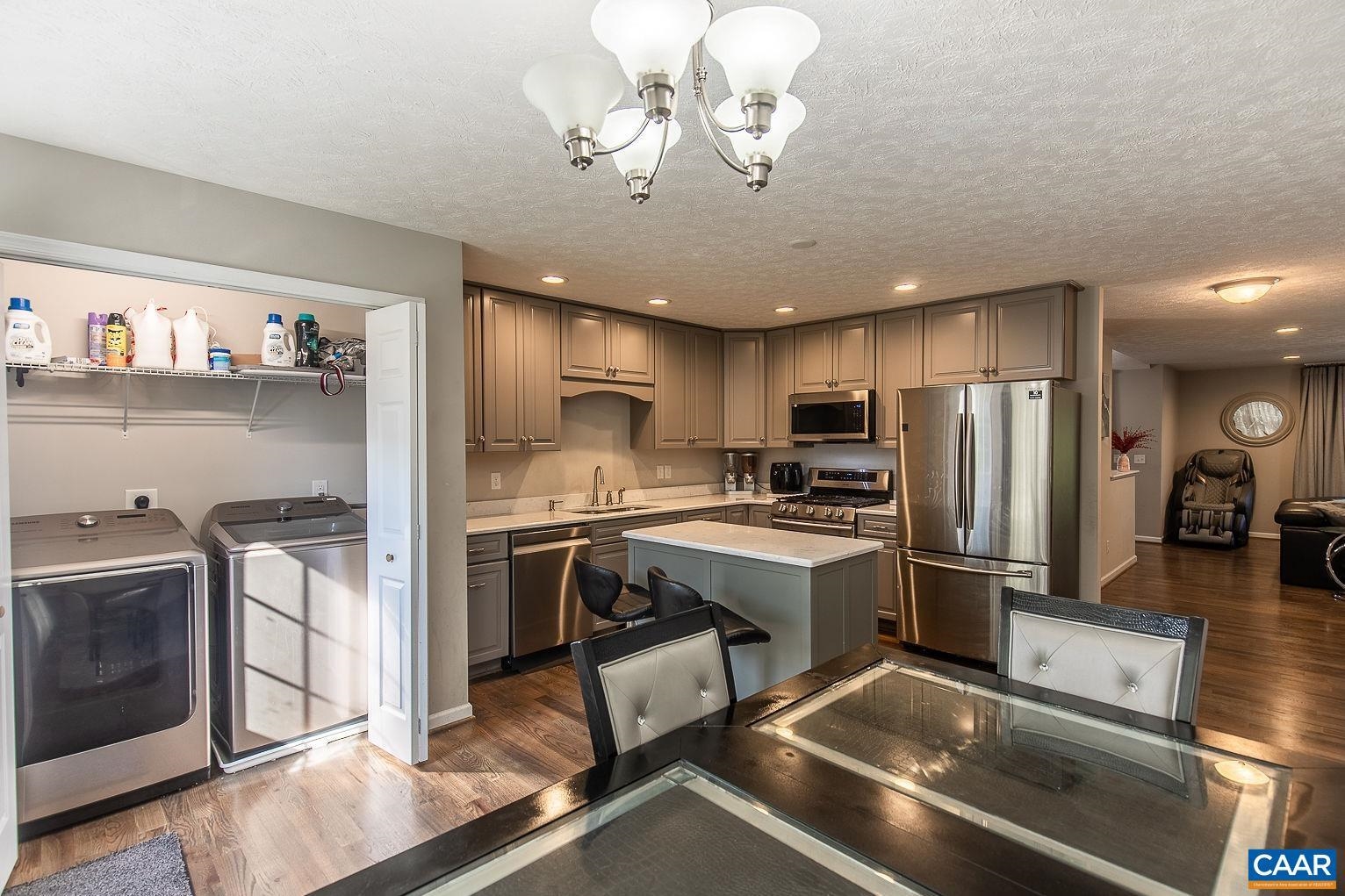 15 COLLINSWOOD WAY, STAUNTON, Virginia 24401, 3 Bedrooms Bedrooms, ,3 BathroomsBathrooms,Residential,15 Collinswood Way,15 COLLINSWOOD WAY,674309 MLS # 674309